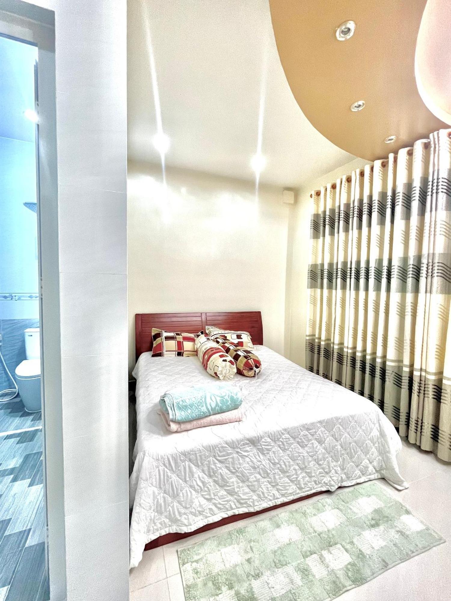 Cherry Homestay - Hoang De Motel Chau Doc Exterior foto